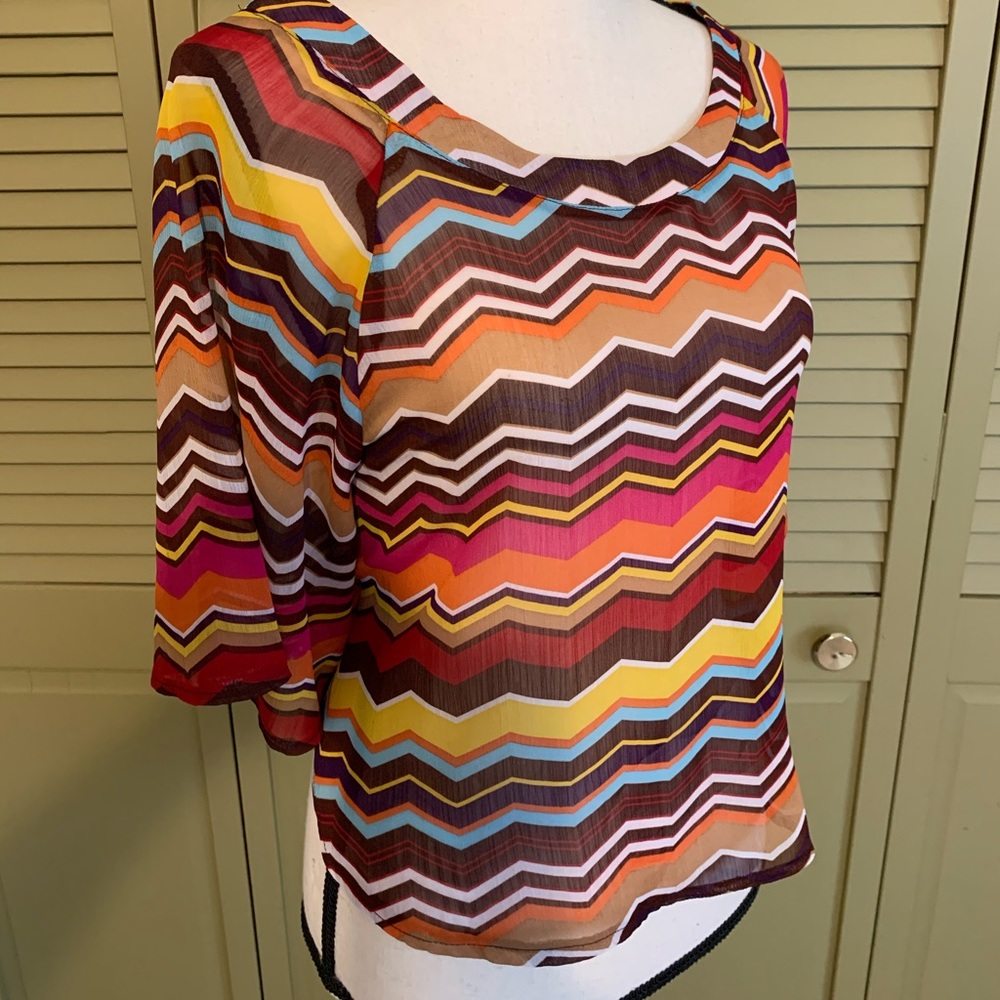 Multi Colored Chevron Pattern Top - Picture 6 of 15